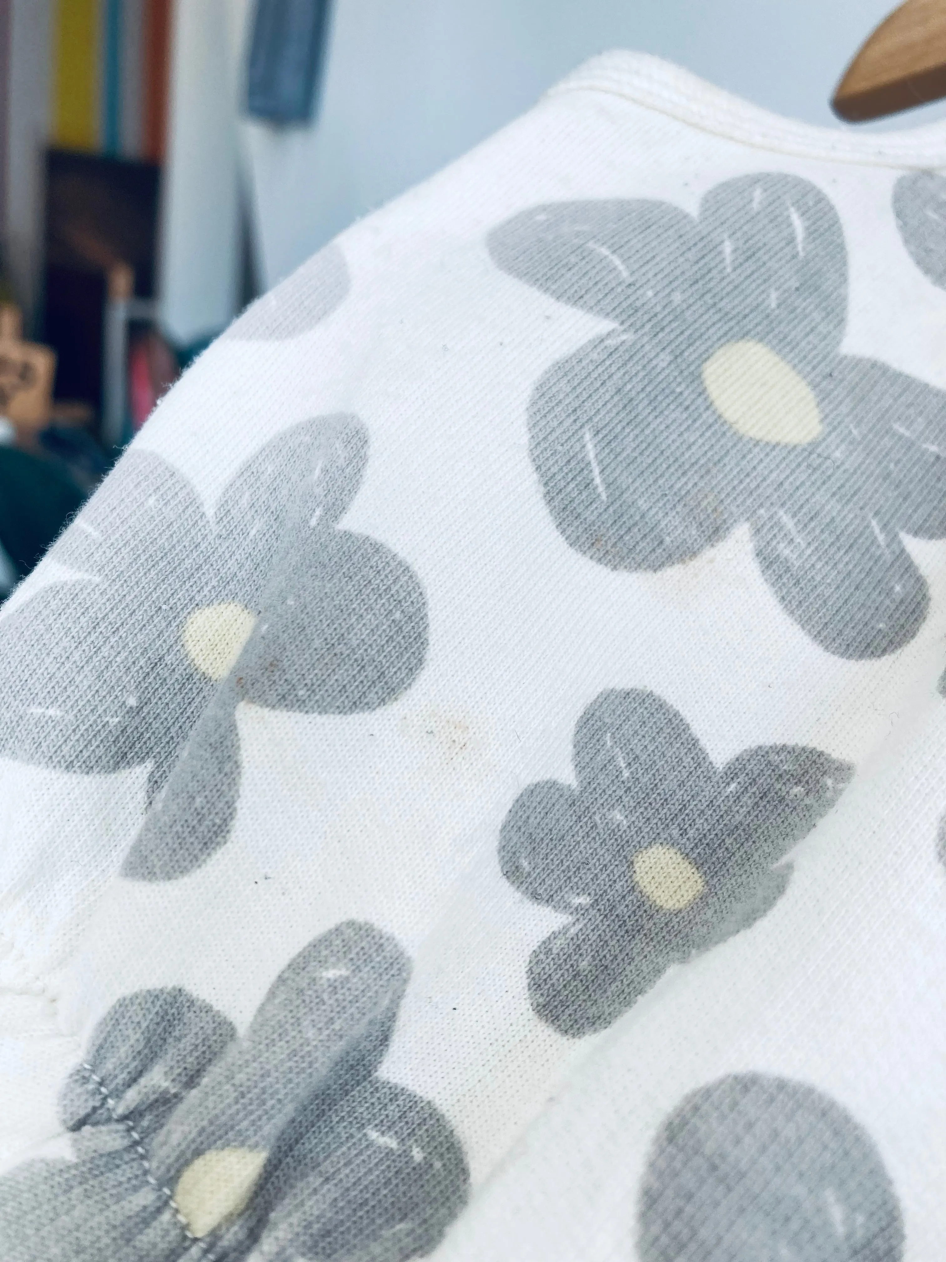 REALLY LOVED Flower Romper (needs a deep clean) // 12-18M