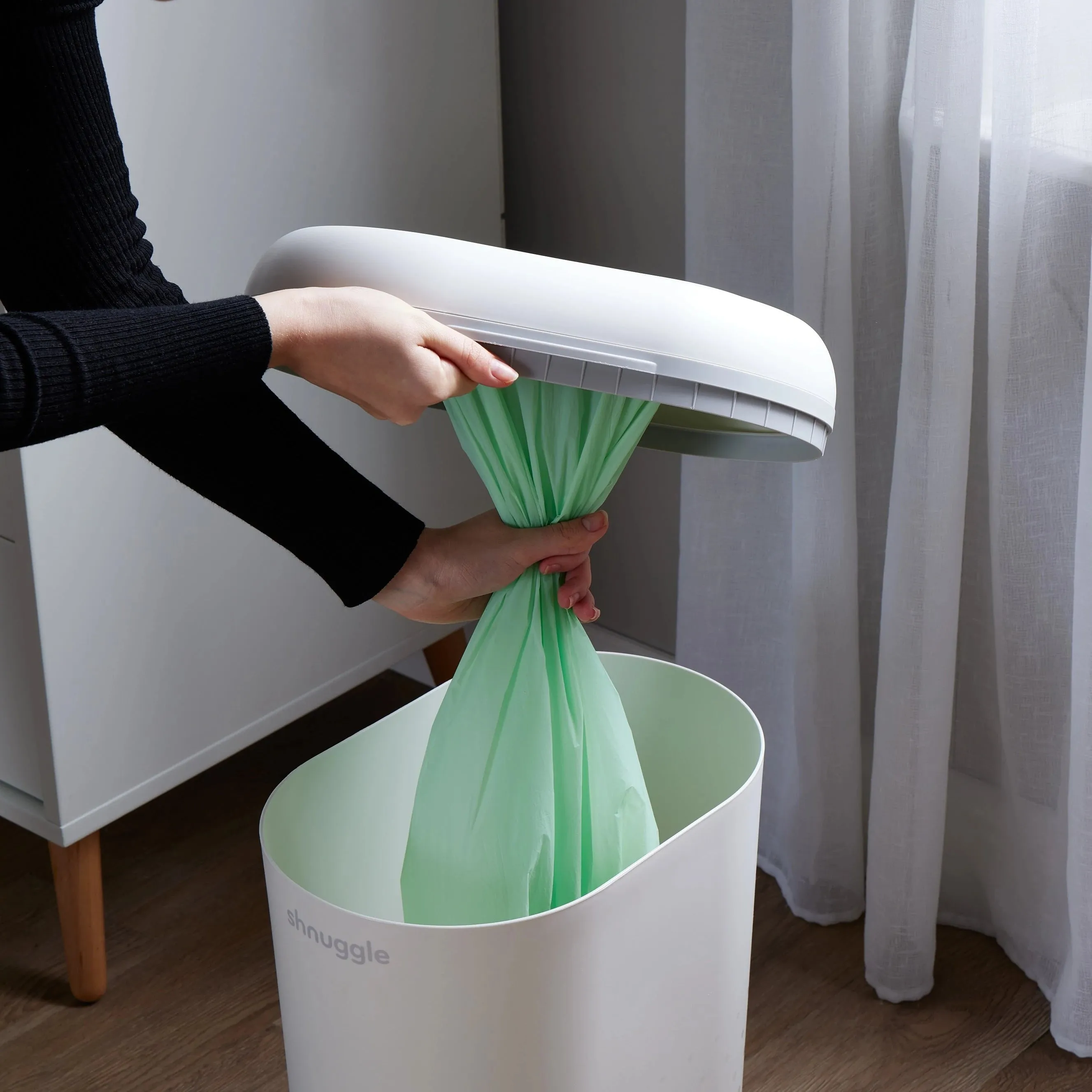 Shnuggle, Eco-Touch Nappy Bin