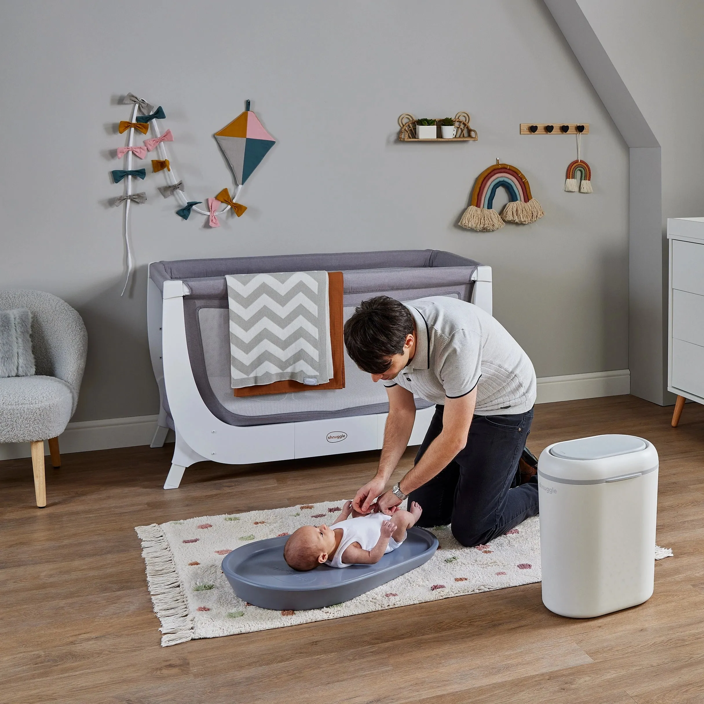 Shnuggle, Eco-Touch Nappy Bin